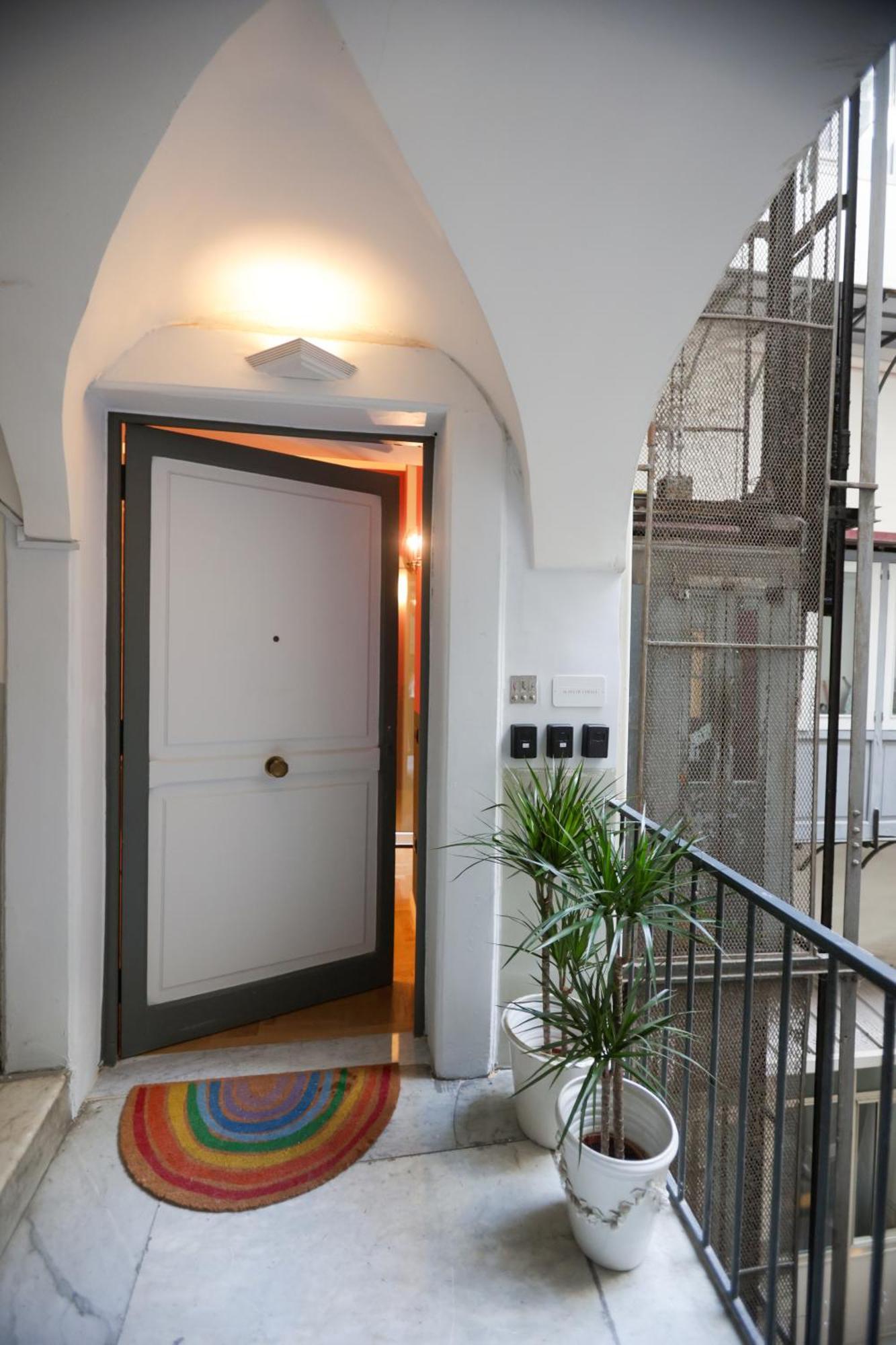 Alma De Chiaja - Design Suites & Apartments Neapol Exteriér fotografie